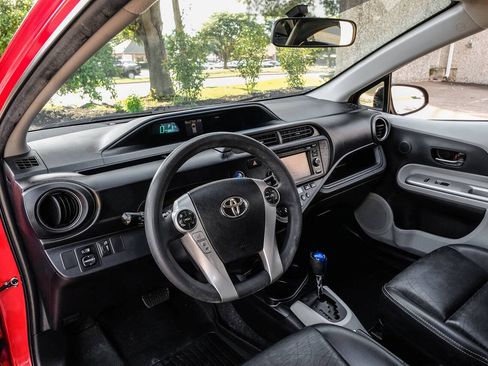 Used 2012 Toyota Prius C Four FWD image 3