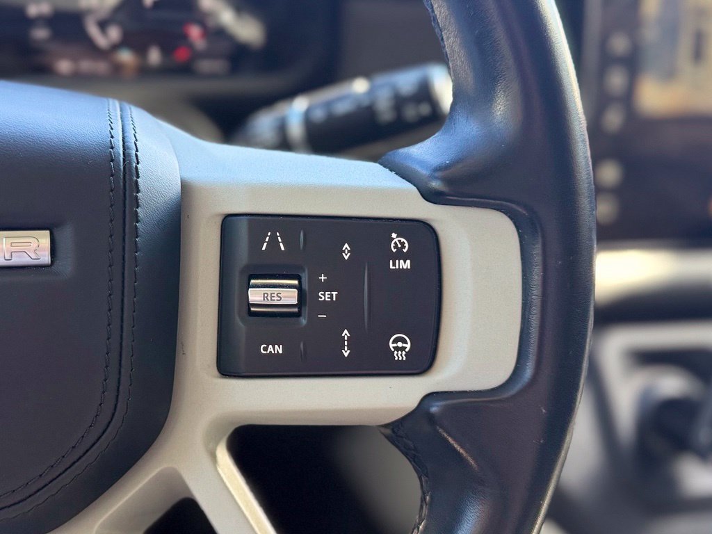 Used 2023 Land Rover Defender 130 First Edition AWD/4WD image 9