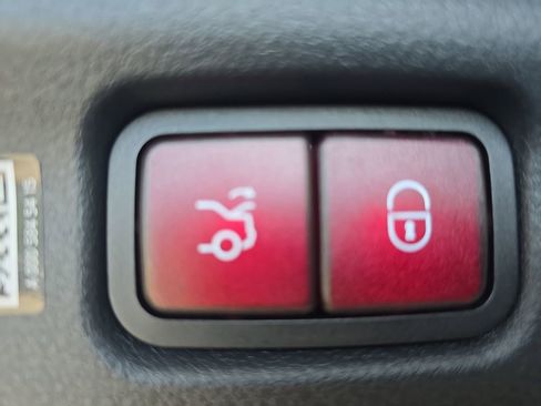 New 2025 Mercedes-Benz C 300 Sedan image 13