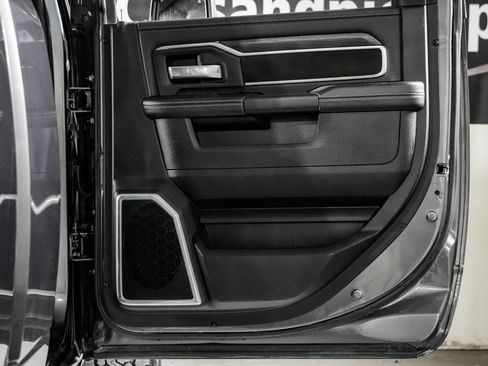 Used 2024 RAM 2500 Laramie w/ Night Edition AWD/4WD image 38