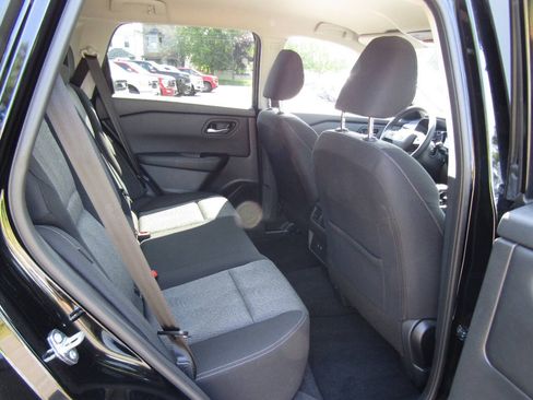 Used 2026 Nissan Rogue SV AWD/4WD image 24