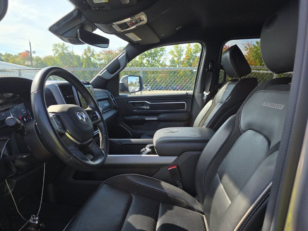Used 2023 RAM 1500 Laramie AWD/4WD image 5
