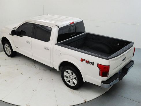 Used 2018 Ford F150 Lariat w/ Equipment Group 502A Luxury image 14