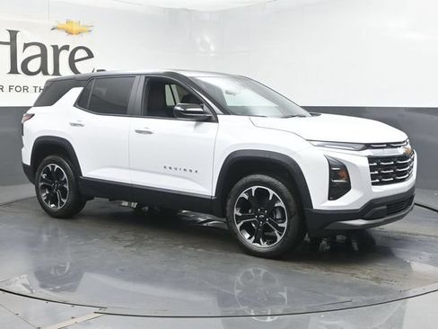 New 2026 Chevrolet Equinox LT w/ Convenience Package II FWD image 6
