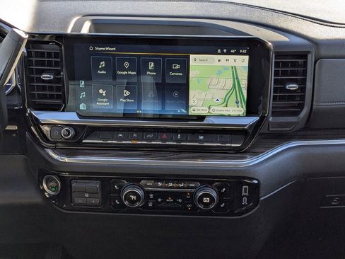 Used 2025 Chevrolet Silverado 1500 LT image 19