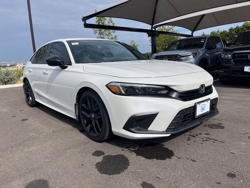 Used 2022 Honda Civic Sport image 3