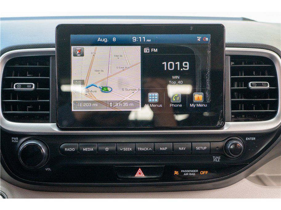 Used 2020 Hyundai Venue SEL w/ Convenience + Premium Package FWD image 15