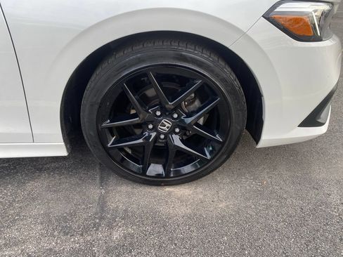 Used 2023 Honda Civic Sport image 11