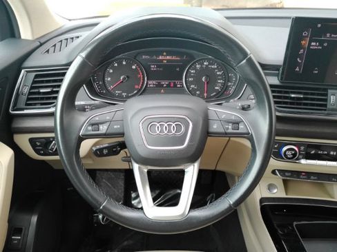 Used 2023 Audi Q5 2.0T Premium w/ Convenience Package AWD/4WD image 35