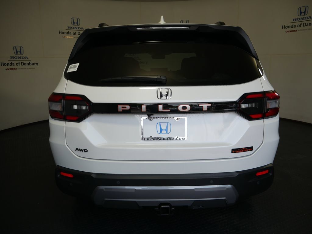 New 2026 Honda Pilot TrailSport image 9