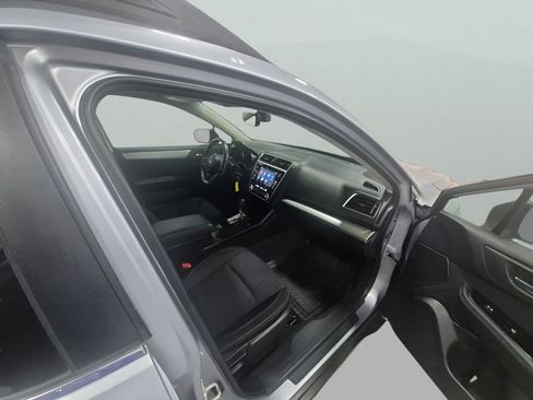 Used 2018 Subaru Outback 2.5i Premium image 20