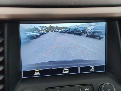 Used 2023 GMC Acadia Denali w/ Trailering Package image 18