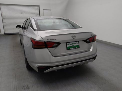 Used 2024 Nissan Altima 2.5 SV image 6