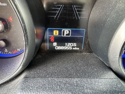 Used 2018 Subaru Legacy 2.5i Limited image 11