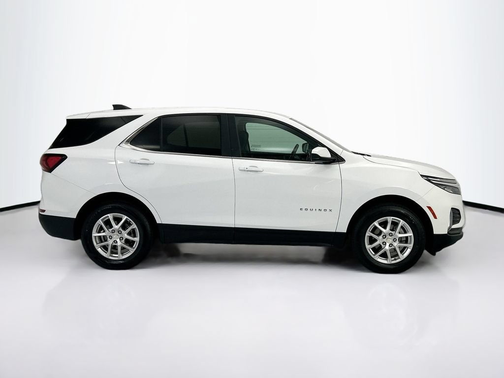 Used 2024 Chevrolet Equinox LT AWD/4WD image 4
