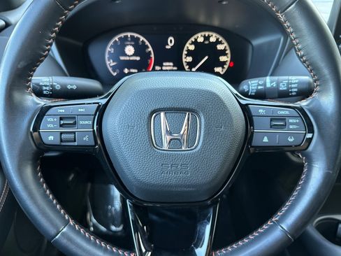 Used 2025 Honda HR-V Sport image 11