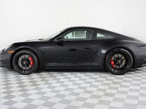New 2026 Porsche 911 Carrera GTS image 2
