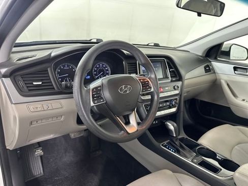 Used 2019 Hyundai Sonata SE image 13