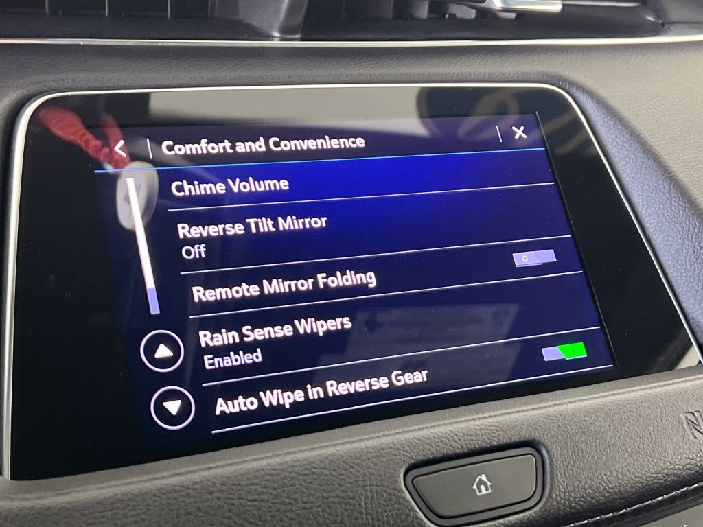 Used 2019 Cadillac XT4 Premium Luxury AWD/4WD image 40