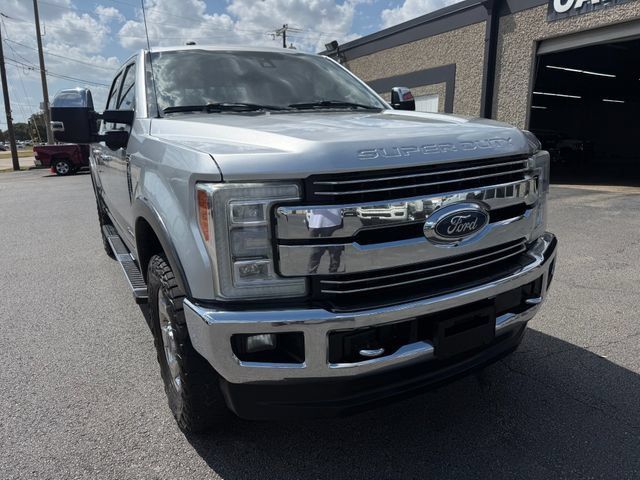Used 2017 Ford F250 Lariat w/ Lariat Ultimate Package AWD/4WD image 13