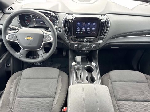 Used 2023 Chevrolet Traverse LT FWD image 9