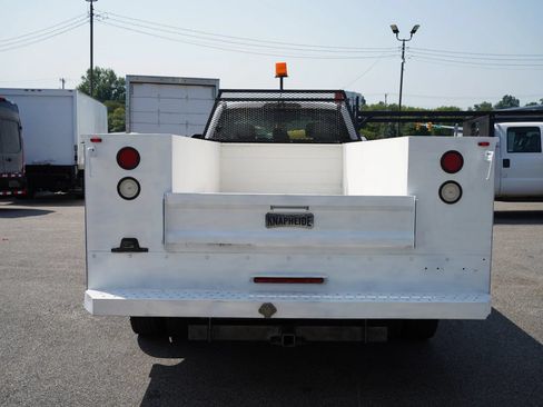 Used 2018 Ford F450 XL w/ Power Equipment Group RWD image 5