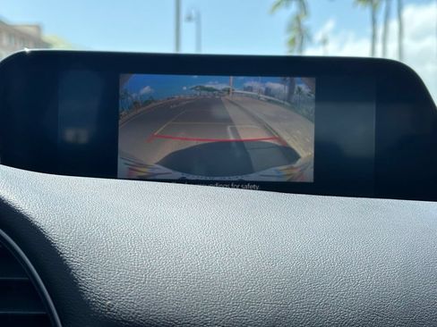 Used 2024 MAZDA MAZDA3 s FWD image 19