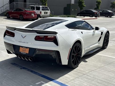 Used 2019 Chevrolet Corvette Grand Sport image 3