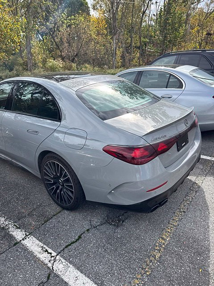 Certified 2026 Mercedes-Benz E 53 AMG e 4MATIC Sedan image 5