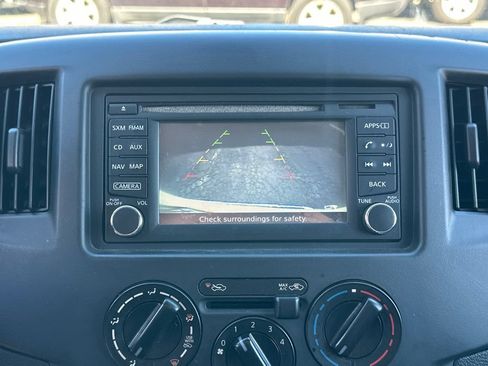 Used 2015 Nissan NV200 SV w/ Technology Package FWD image 17