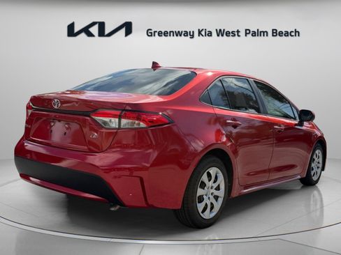 Used 2020 Toyota Corolla LE FWD image 7