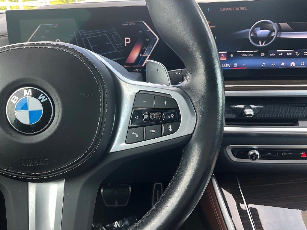 Used 2024 BMW X5 xDrive40i w/ M Sport Package AWD/4WD image 12