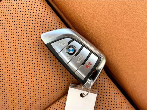 Used 2023 BMW 330e w/ Premium Package image 14