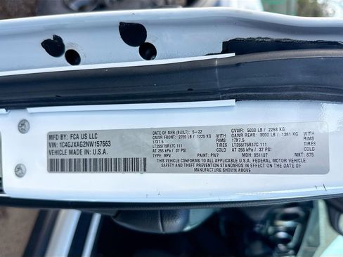 Used 2022 Jeep Wrangler Sport image 31