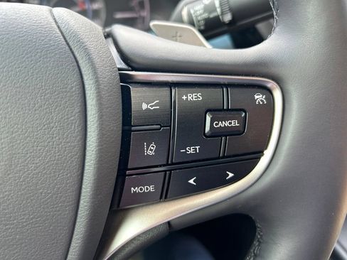 Used 2025 Lexus ES 350 w/ Premium Package FWD image 18