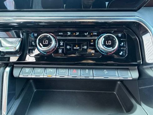 Used 2024 GMC Sierra 2500 Denali Ultimate w/ Max Trailering Package AWD/4WD image 33