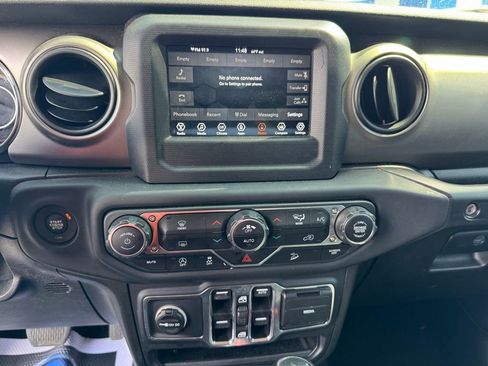 Used 2019 Jeep Wrangler Unlimited Sport S AWD/4WD image 15