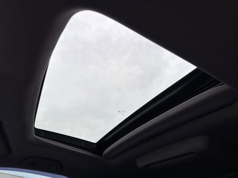 Used 2021 Honda Pilot Touring image 14