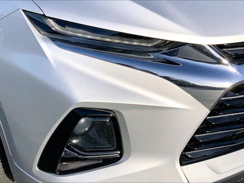 Used 2019 Chevrolet Blazer Premier w/ Driver Confidence II Package FWD image 26