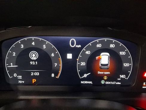 Used 2025 Honda Pilot Black Edition image 21