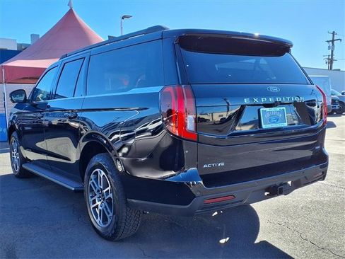 New 2025 Ford Expedition Max Active image 4