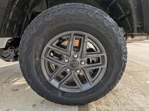 New 2026 Jeep Gladiator Sport image 39