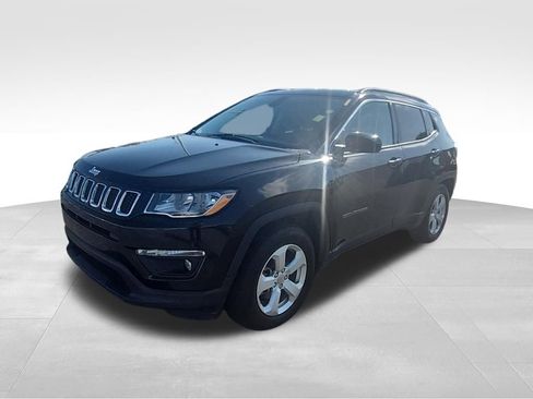 Certified 2020 Jeep Compass Latitude FWD image 13