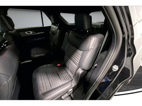 New 2026 Ford Explorer ST-Line w/ ST-Line Street Pack AWD/4WD image 13