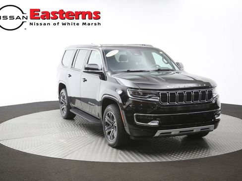 Used 2024 Jeep Wagoneer Series II AWD/4WD image 52