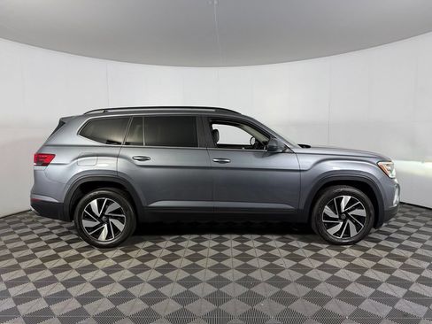 Used 2024 Volkswagen Atlas SE FWD image 7