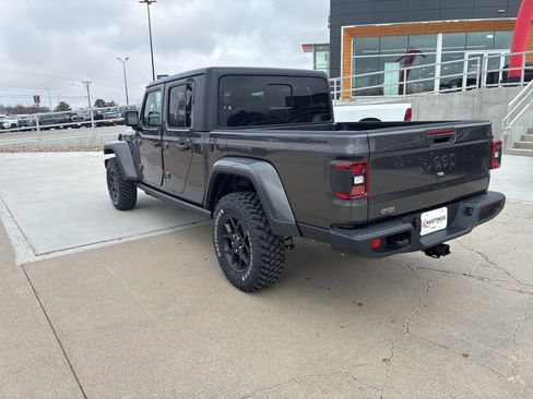 New 2026 Jeep Gladiator Sport image 3