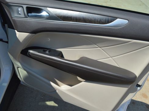 Used 2019 Lincoln MKC Reserve AWD/4WD image 22