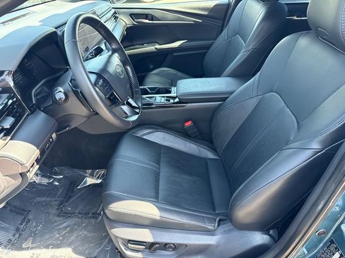 Used 2025 Toyota Camry XSE FWD image 21