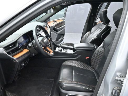 Used 2023 Jeep Grand Cherokee L Summit AWD/4WD image 12